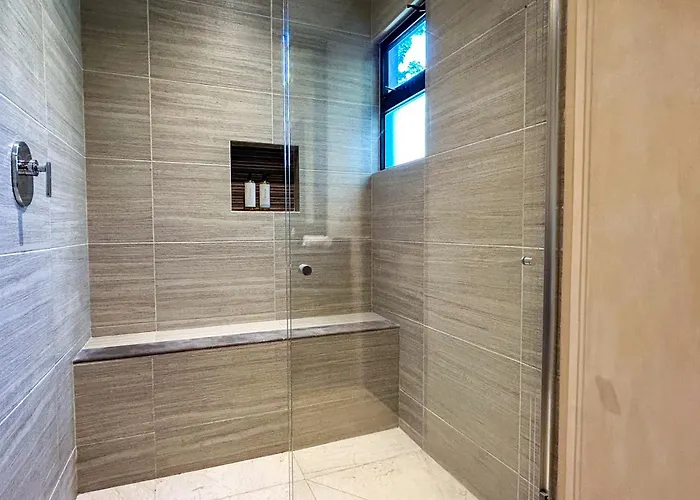 Albra Aparthotel 4*